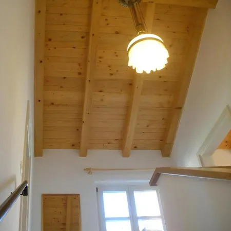 Holiday home Grosszuegiges Mit Pool Und Sonnenterrasse